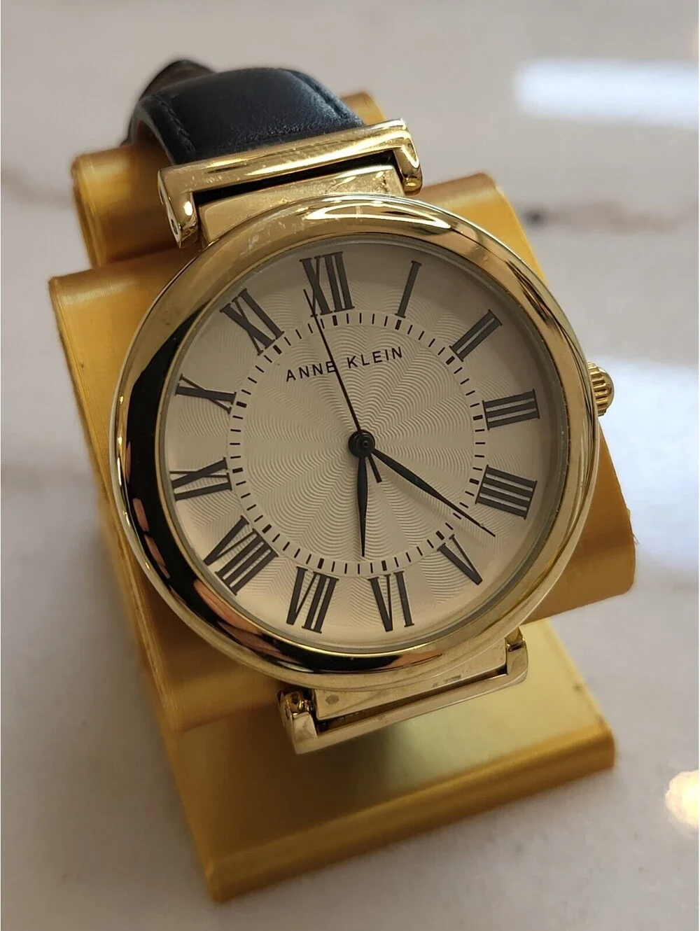 Anne Klein Women’s Watch Excellent Condition Working New Battery Runs Great EUC